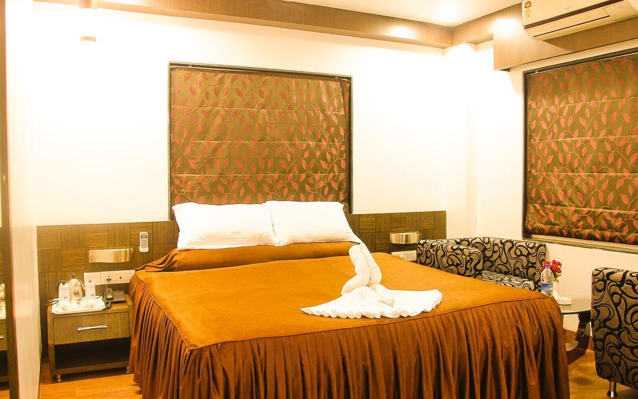 Hotel Rajashree Palace Siliguri Exteriör bild