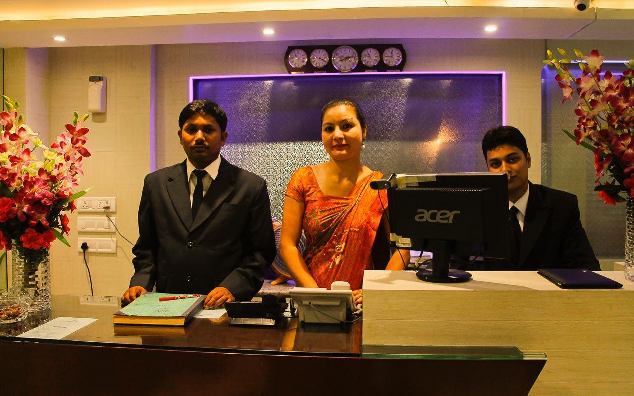 Hotel Rajashree Palace Siliguri Exteriör bild